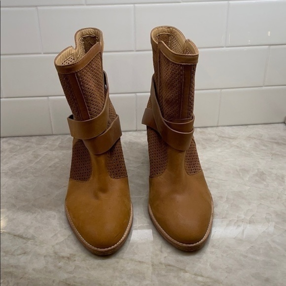 Aquatalia Tan Perforated Belted Fawn ankle booties - Picture 2 of 8